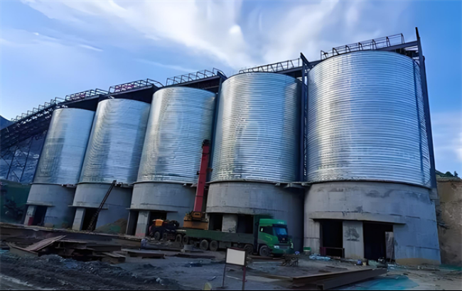 双鸭山螺旋卷板仓施工现场